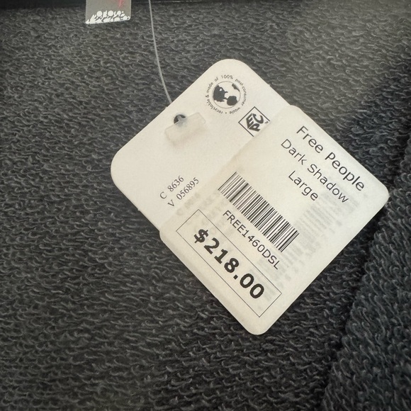 FP MOVEMENT FAST BREAK SWEATSHIRT AND SKIRT PANTS SET
Free People NWT - Picture 7 of 14